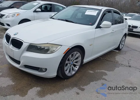 2011 BMW 328I z USA, uszkodzony, nr VIN WBAPH5G58BNM77980